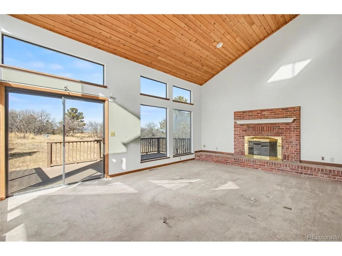 Photo of 5765 Thunder Hill Rd