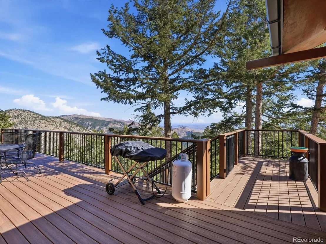 Photo of 345 Deer Trail Cir