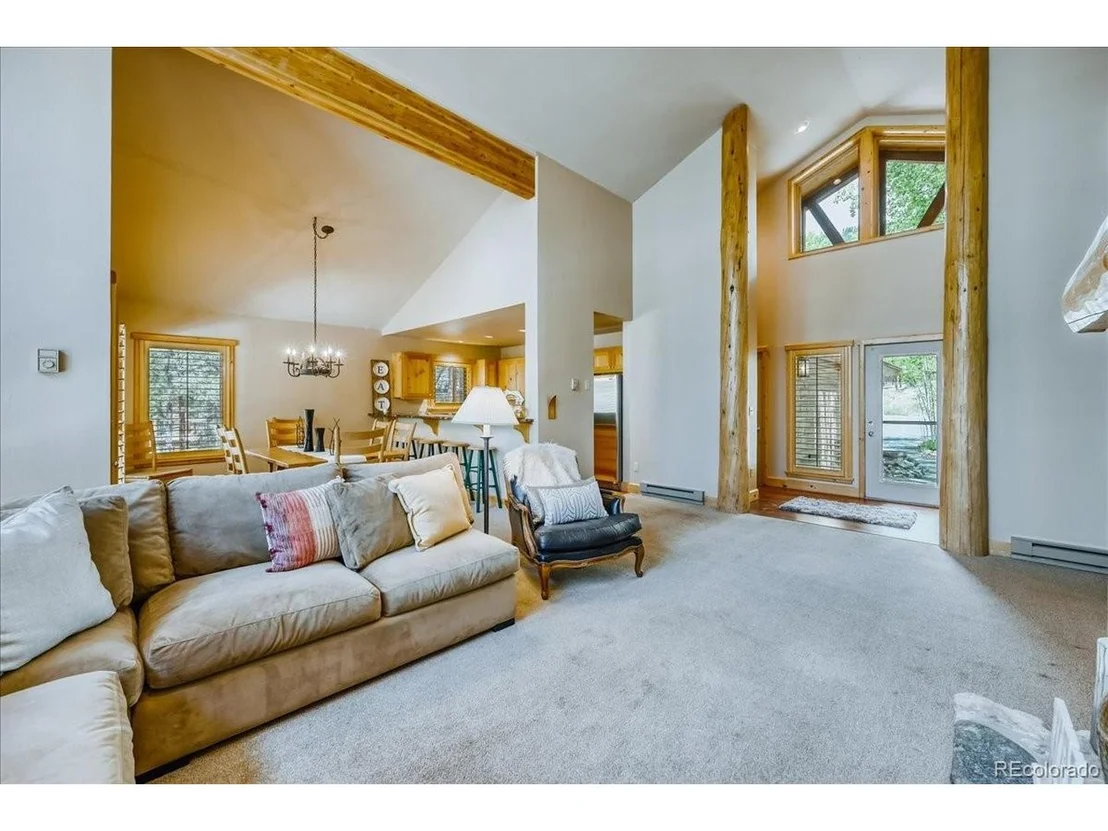 Photo of 99 Primrose Ln