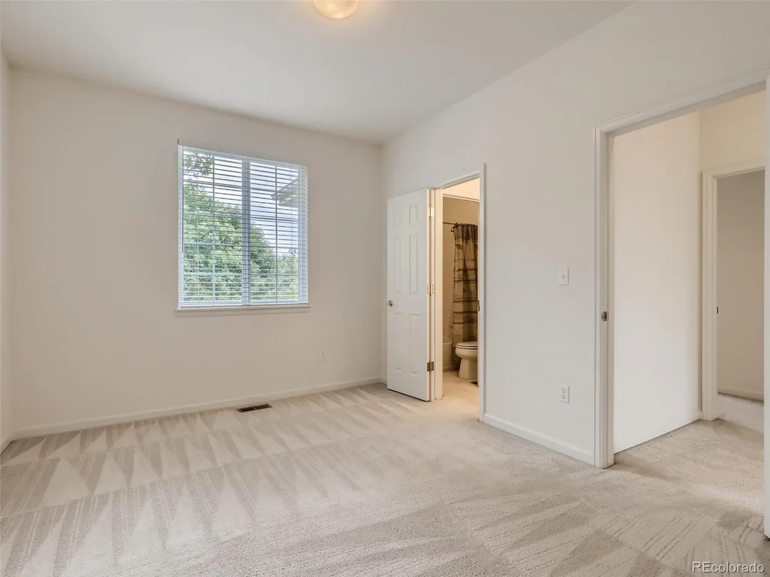 Photo of 6246 Devinney Cir