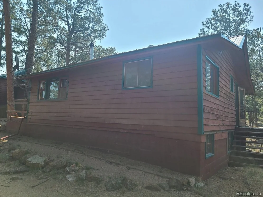 Photo of 23721 Summit St