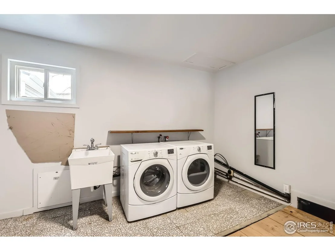 Photo of 214 2nd St