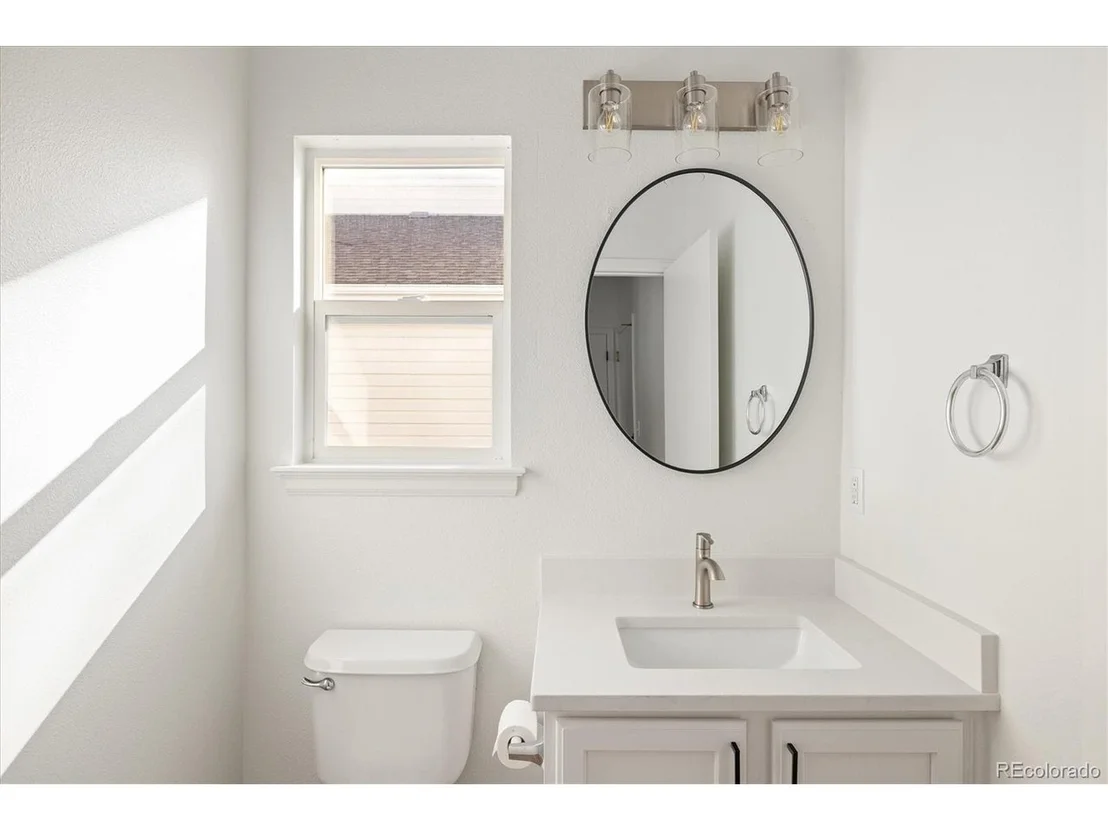 Photo of 1906 Wildrose Dr