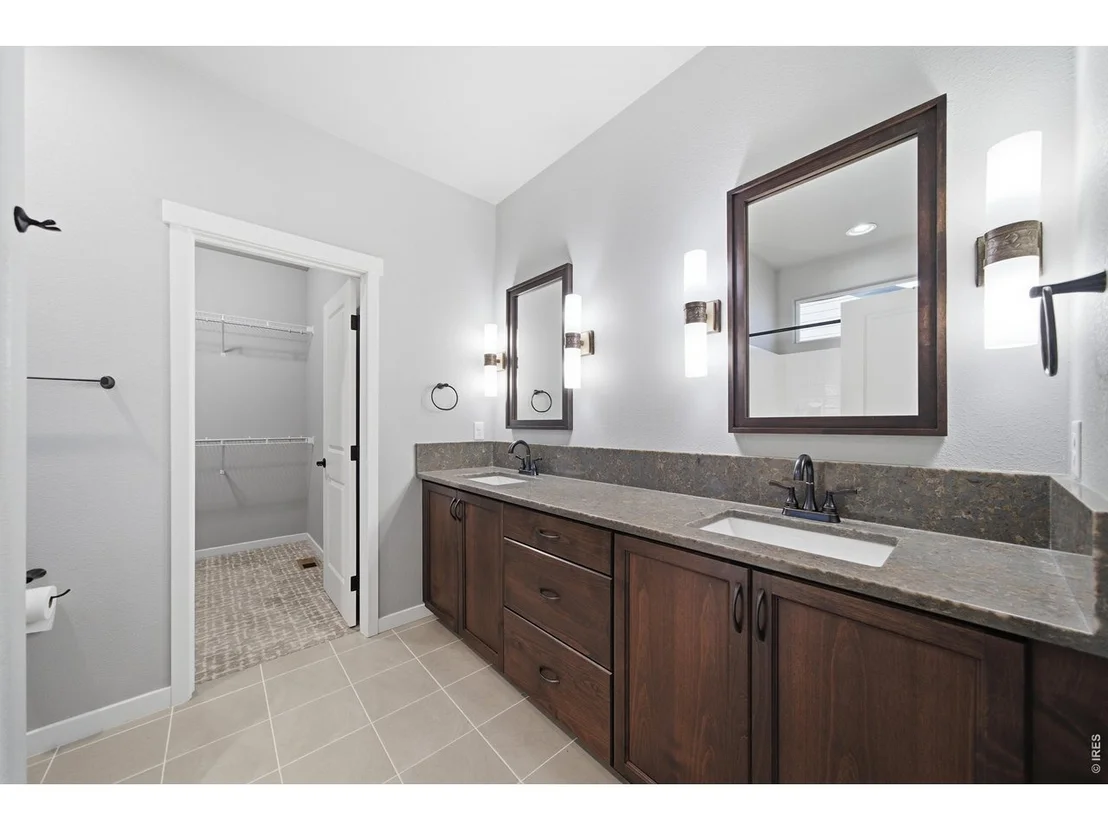 Photo of 347 Linden Oaks Dr