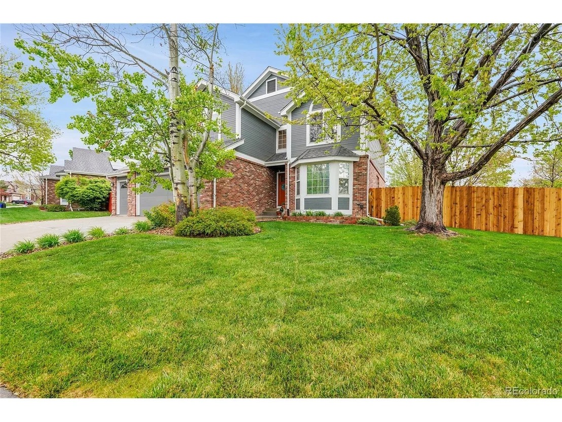 Photo of 1101 Ridgeview Cir