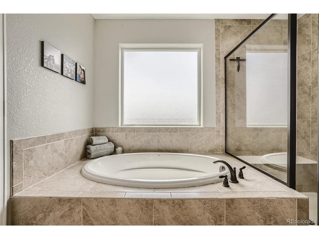 Photo of 42033 Colonial Trl