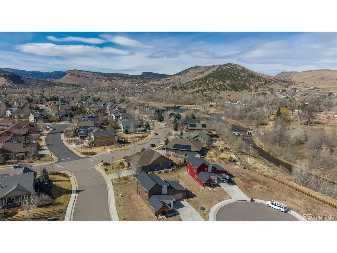 Photo of 400 Carter Dr