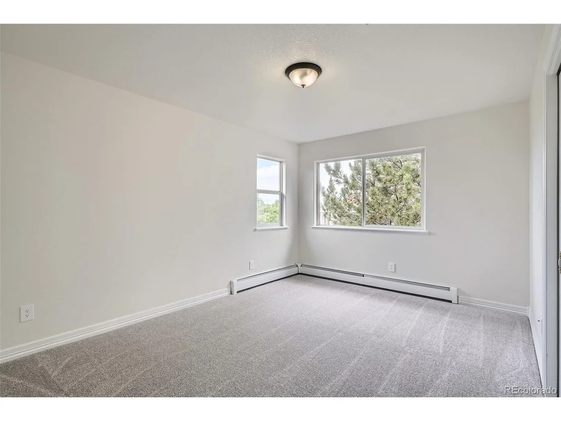 Photo of 6335 Oberon Rd