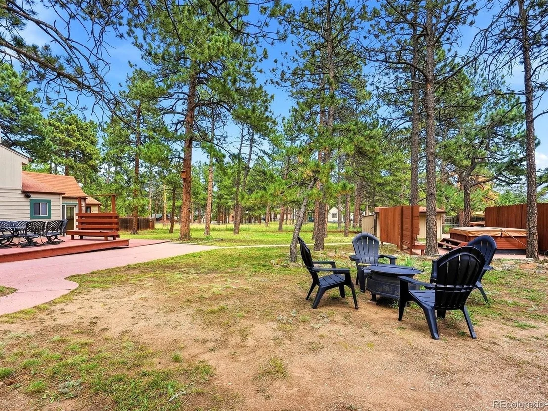 Photo of 30402 Hilltop Dr