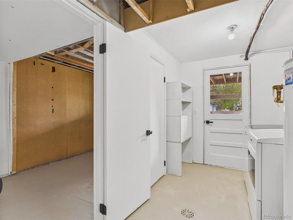 Photo of 6950 W 62nd Pl
