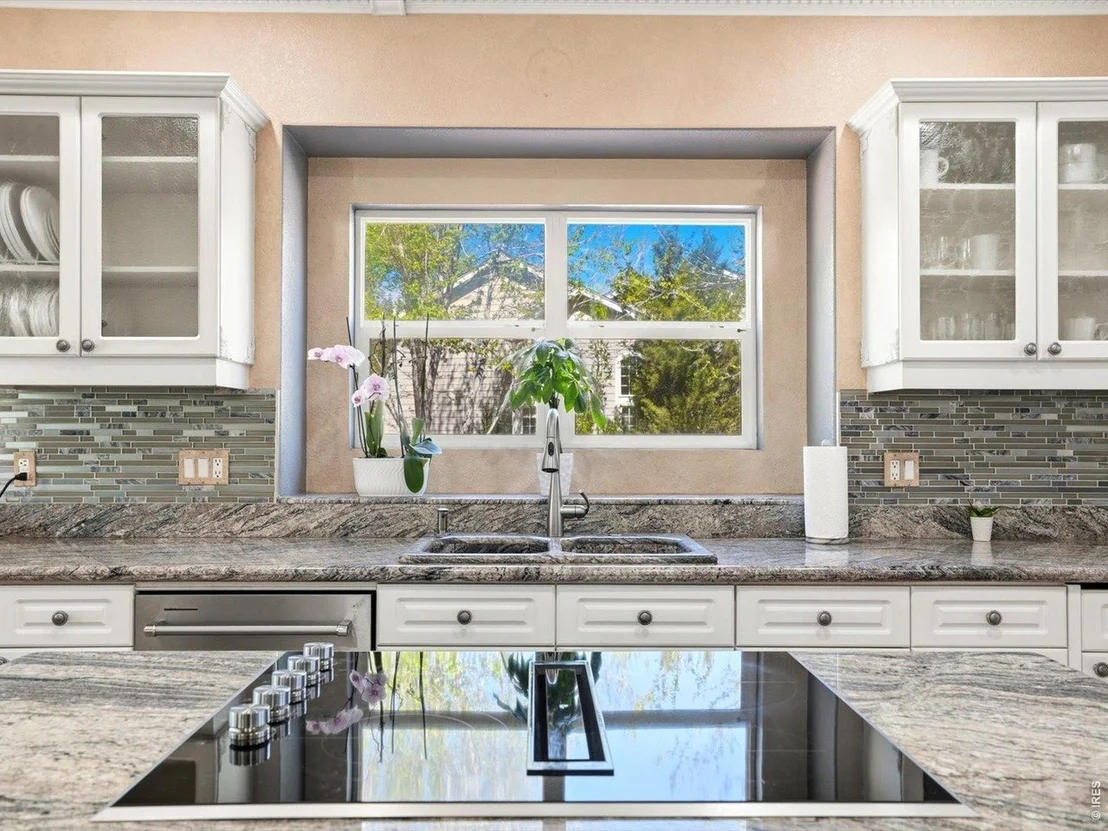 Photo of 445 Edison Pl