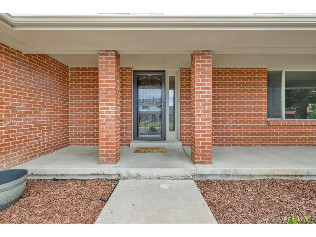 Photo of 3963 W Temple Pl