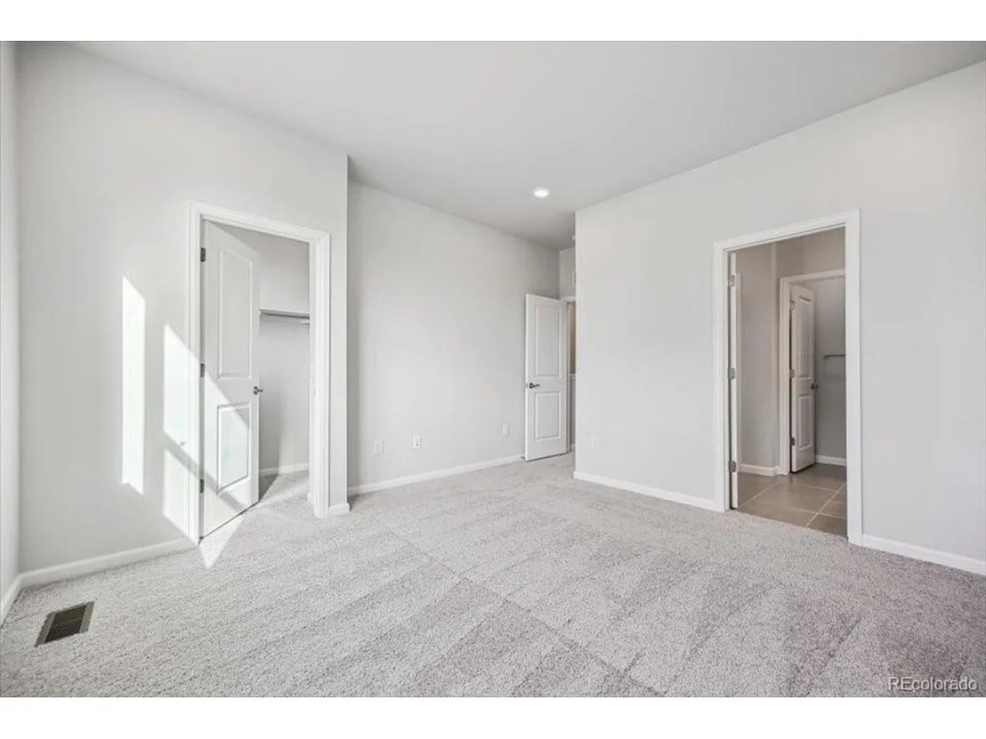 Photo of Unit 19104 at 461 Interlocken Blvd