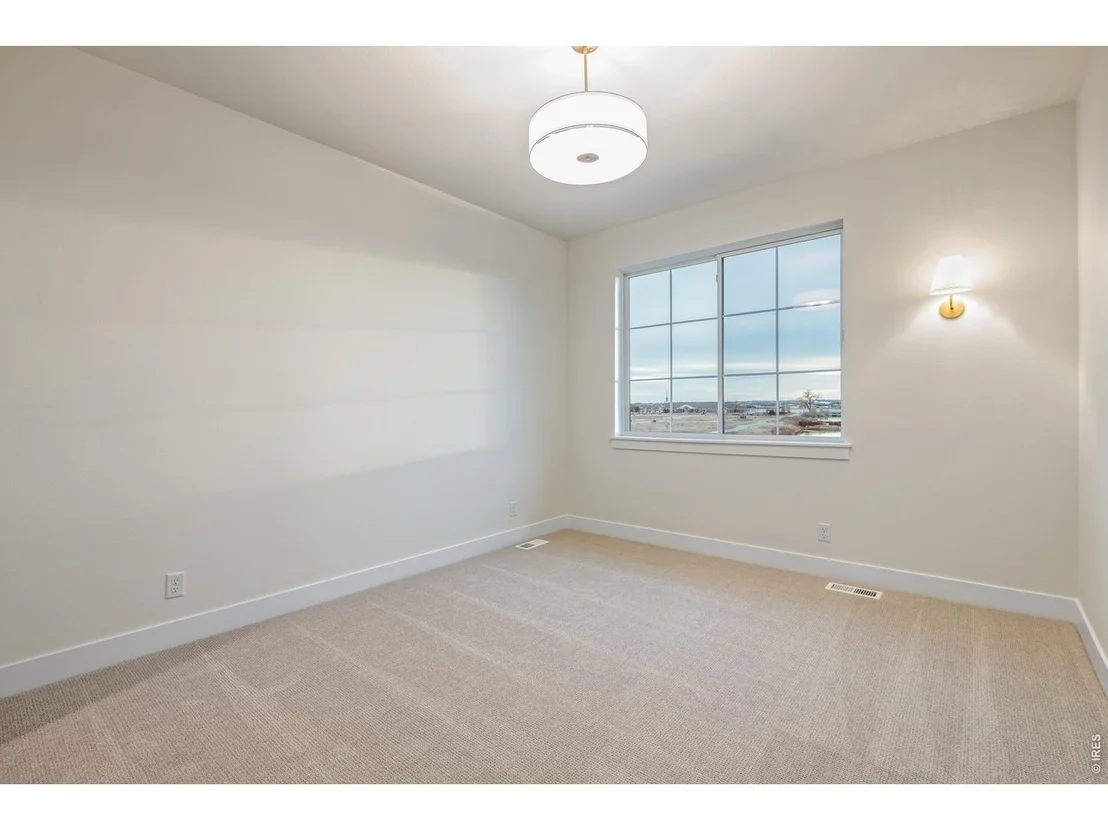 Photo of 186 Blue Fortune Dr