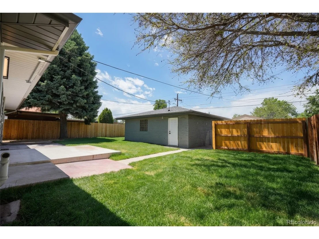 Photo of 3541 N Monaco Pkwy