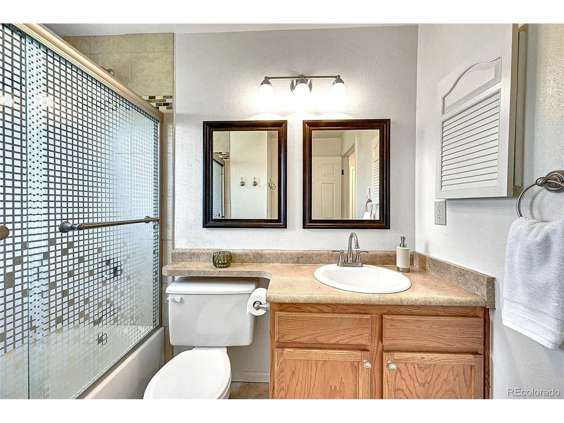Photo of 1093 Lilac Cir