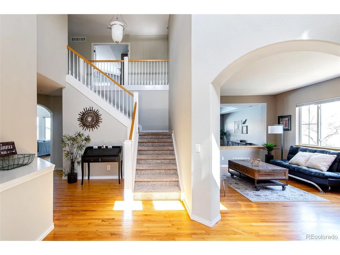 Photo of 1127 Wyndemere Cir