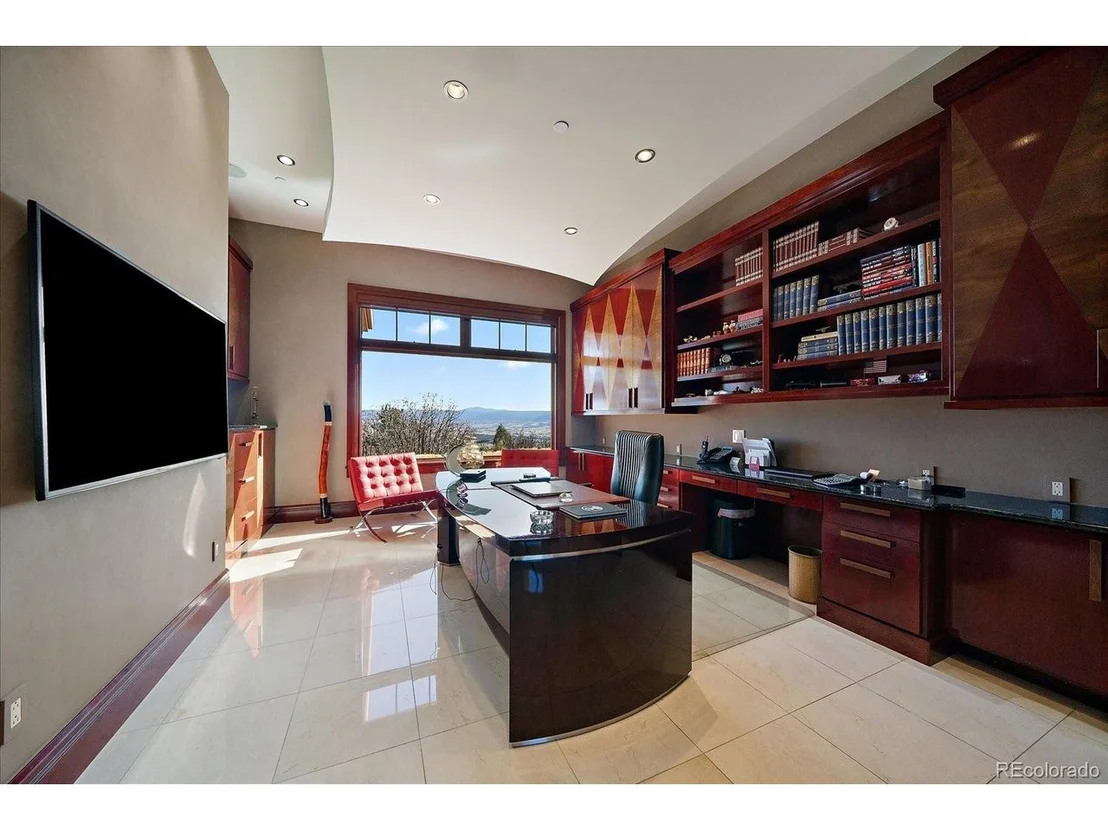 Photo of 607 Cliffgate Ln