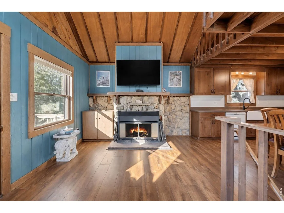 Photo of 280 Streamside Dr
