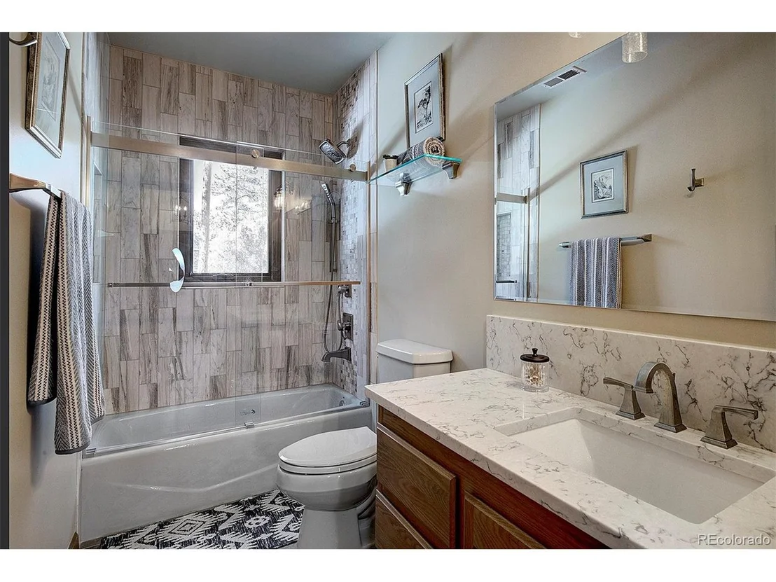 Photo of 15349 Ouray Rd
