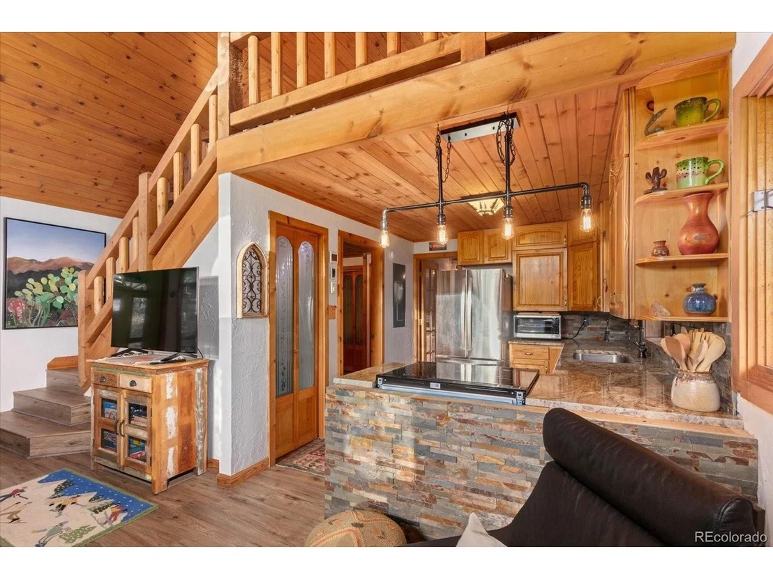 Photo of 120 2nd St