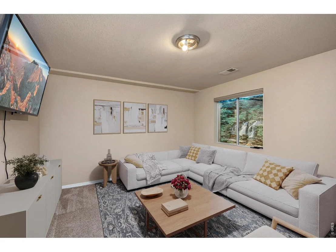 Photo of 430 Derry Dr