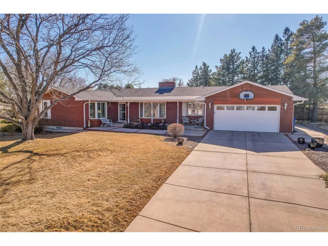 Photo of 7420 Quaker St