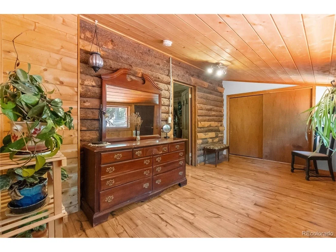 Photo of 48 Linn Cir