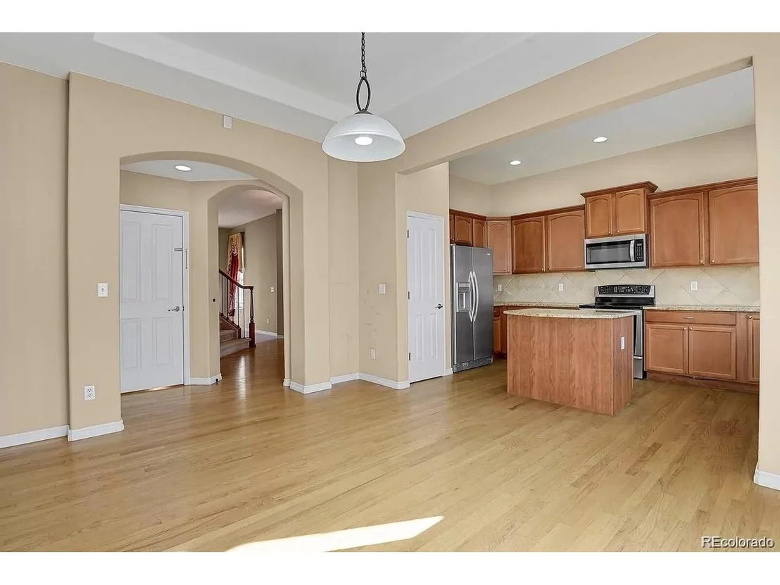 Photo of 10886 Towerbridge Rd
