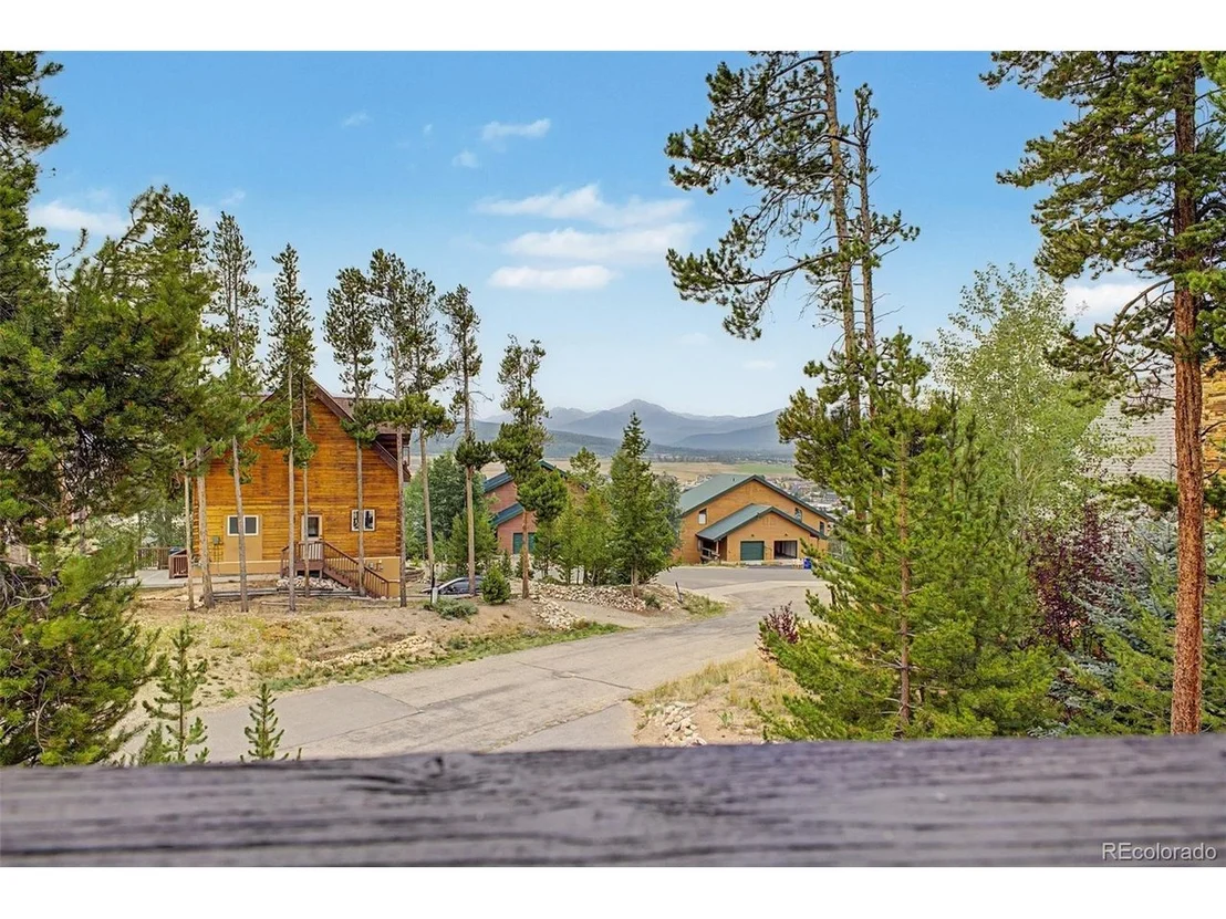 Photo of 821 Ferret Ln