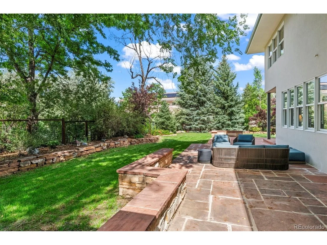 Photo of 1425 Upland Ave