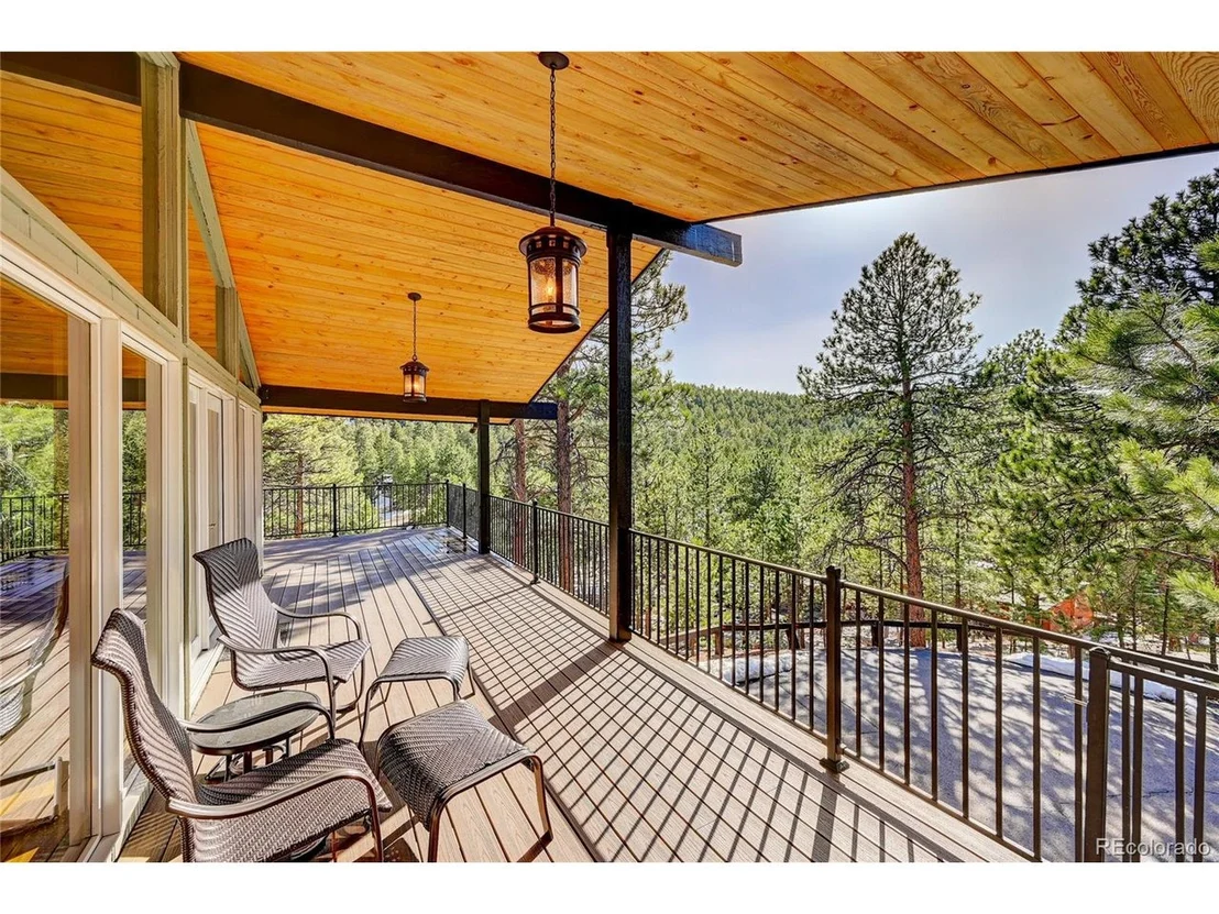 Photo of 902 Wagon Trail Rd