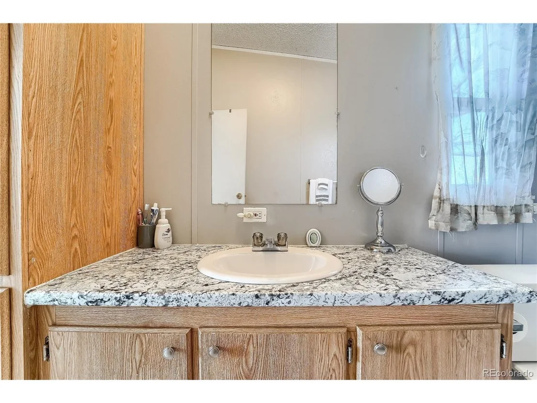 Photo of 215 Elm St