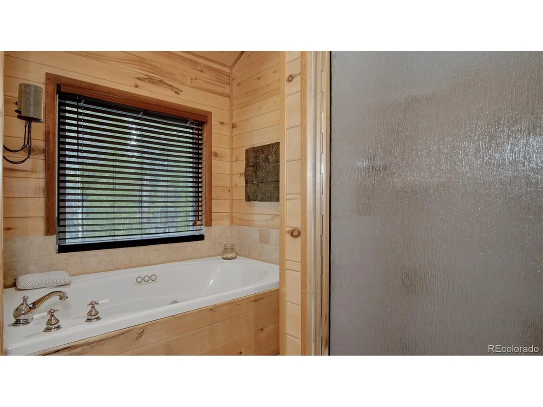 Photo of 885 Circle 73