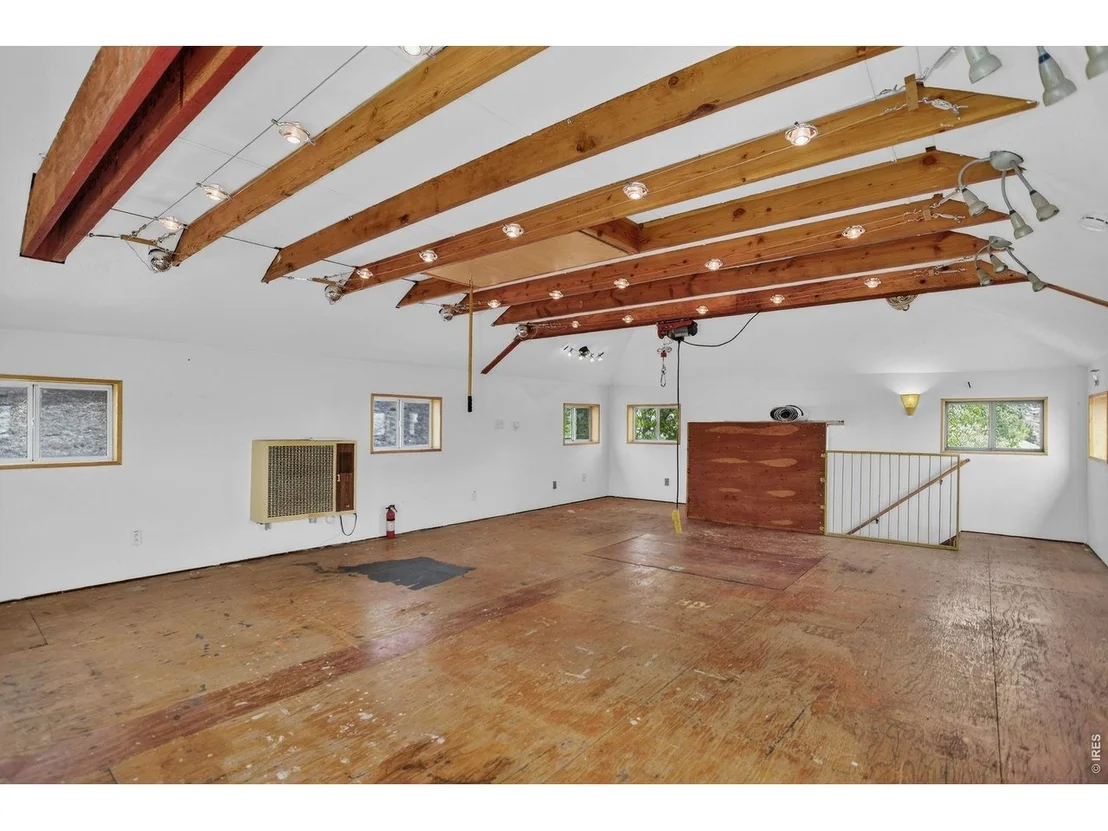 Photo of 215 Ewald Ave
