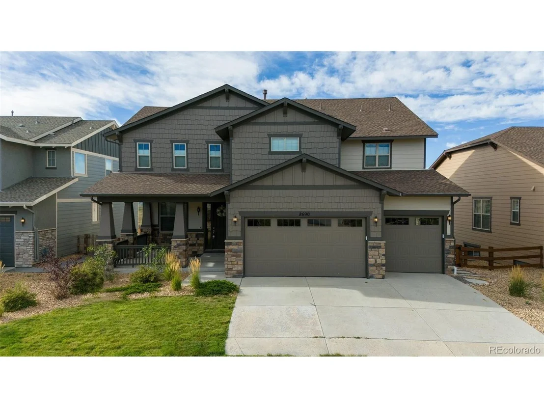 Photo of 8690 Zircon Way