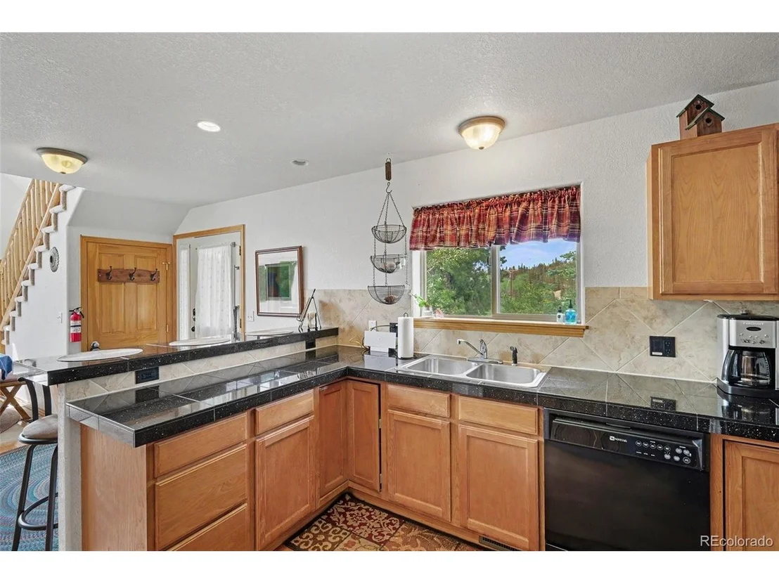 Photo of 541 Warpath Rd