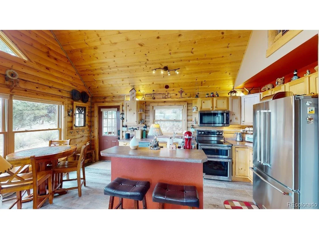 Photo of 1995 Bonell Dr