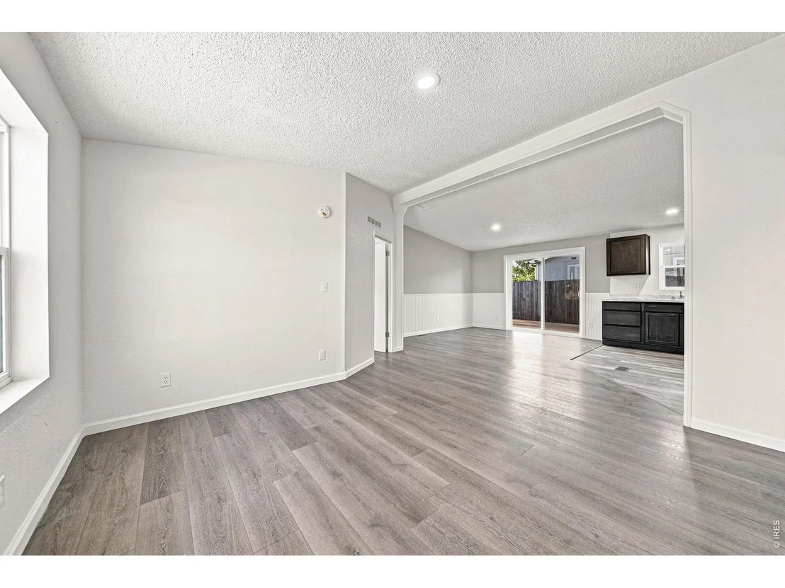 Photo of 332 Circle Dr