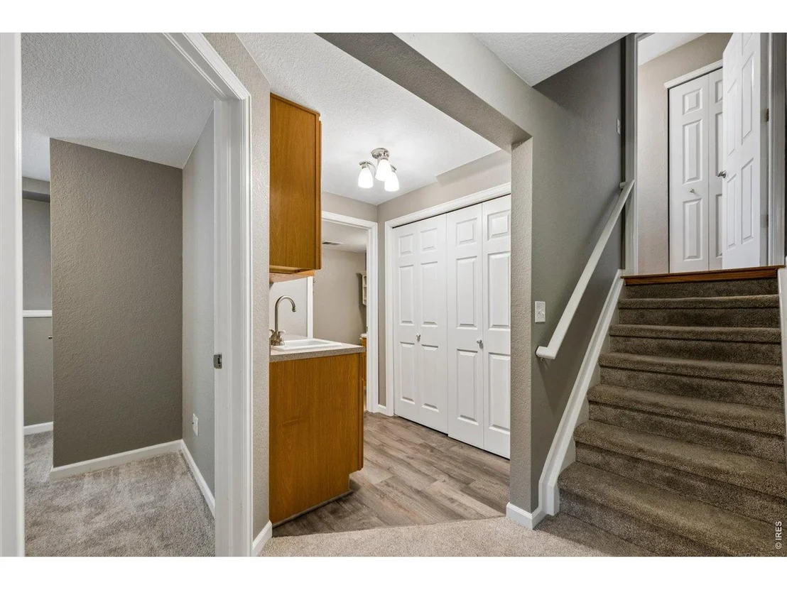 Photo of 562 Spruce Cir