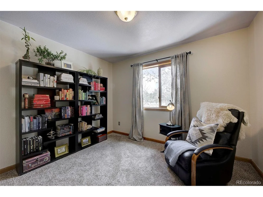 Photo of 454 Conifer Dr