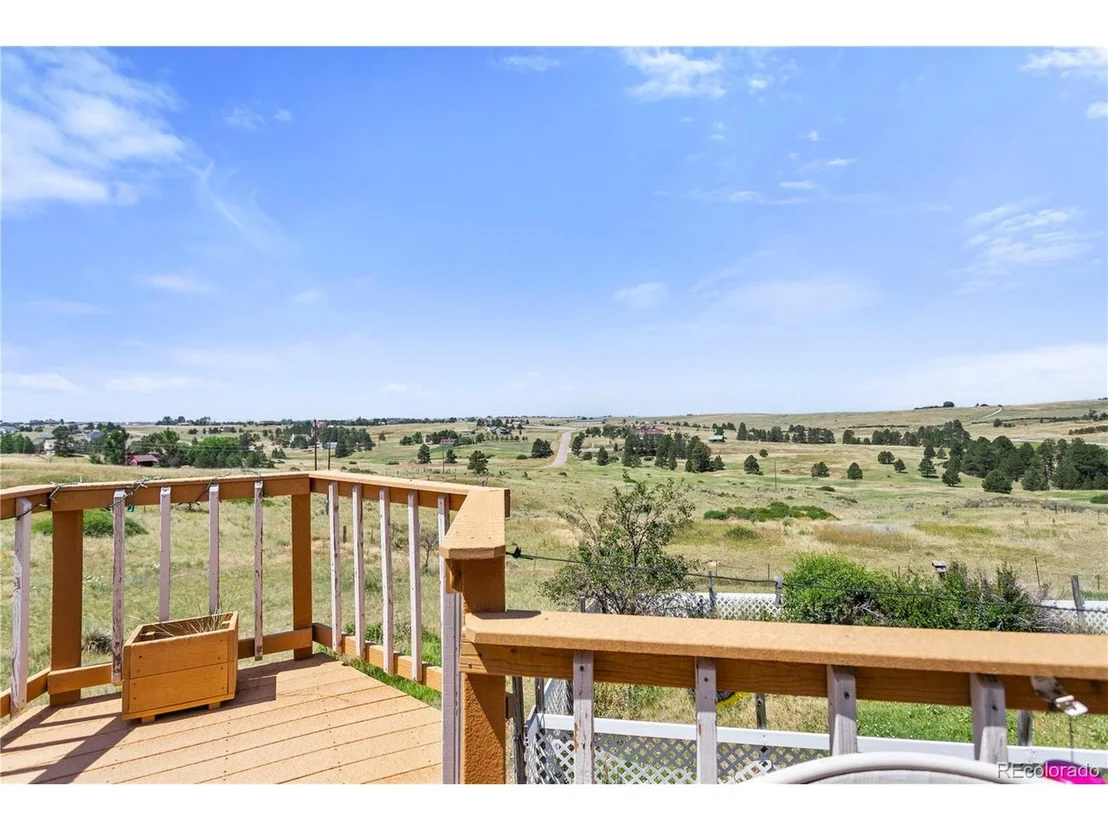 Photo of 752 Meadow Station Cir