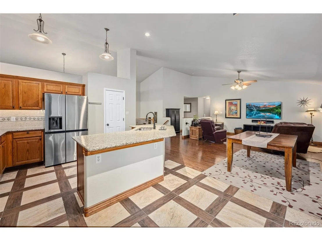 Photo of 6758 Sunburst Ave