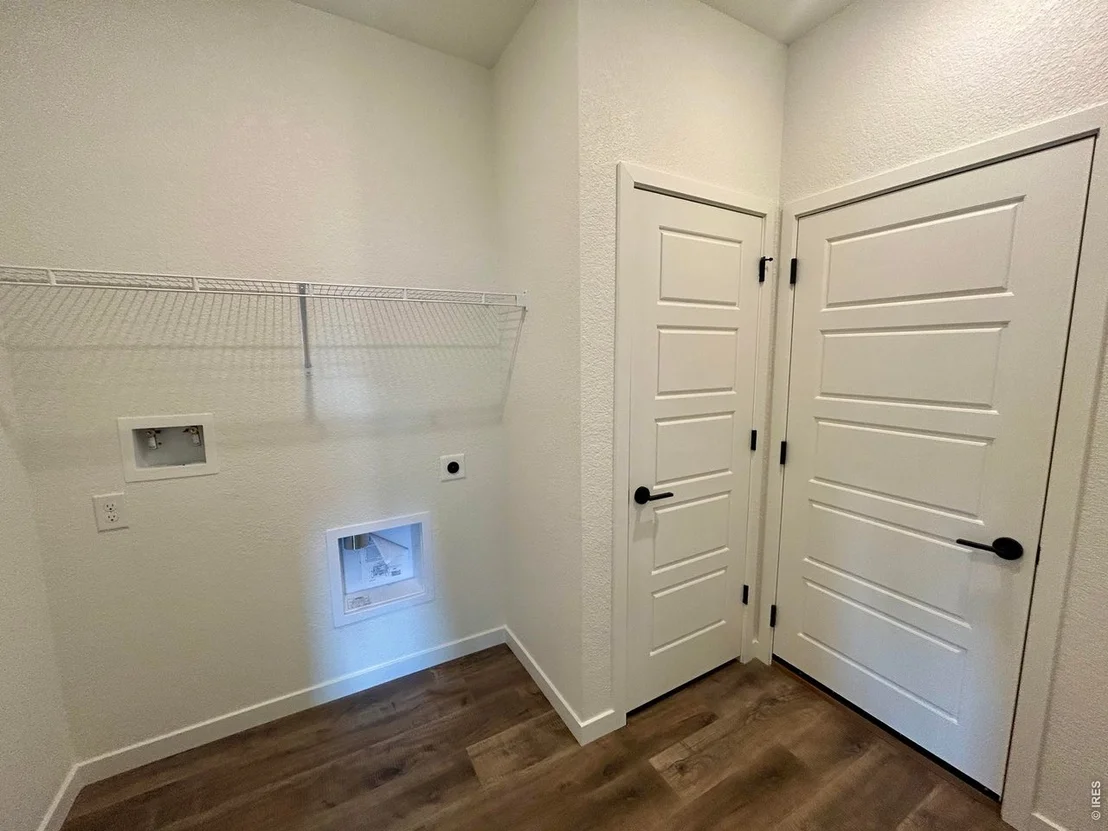 Photo of 305 Plains Pkwy