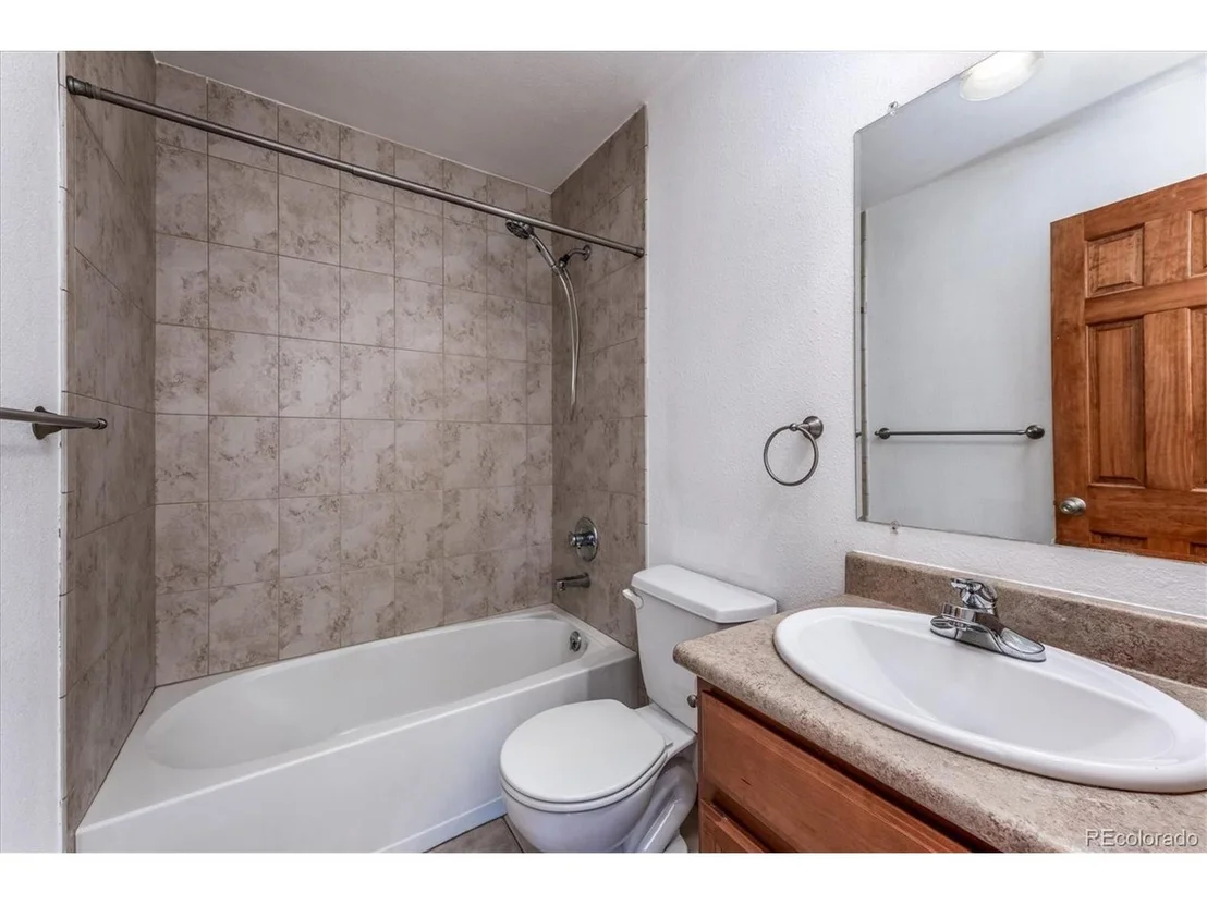 Photo of 368 Lakeview Rd