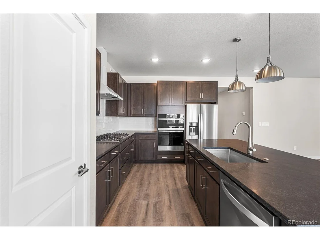 Photo of 39584 Gwinett Cir