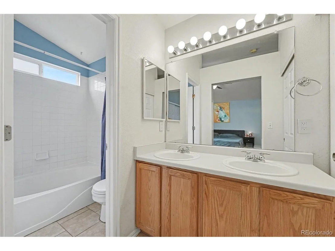 Photo of 16254 Blueleaf Pl