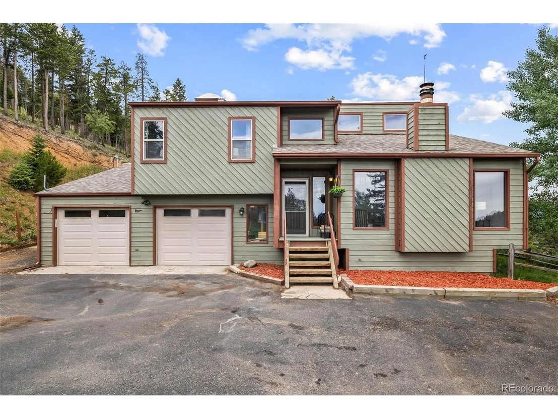 Photo of 659 Hyland Dr