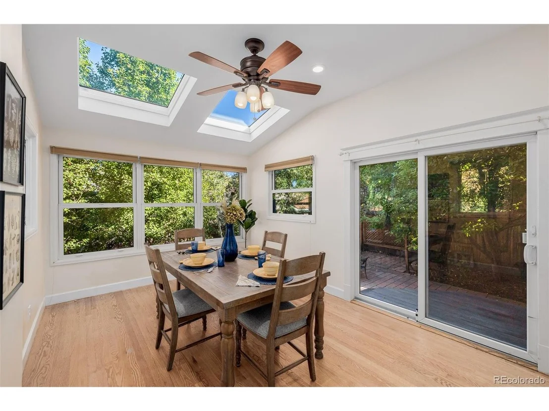 Photo of 2582 Eudora St