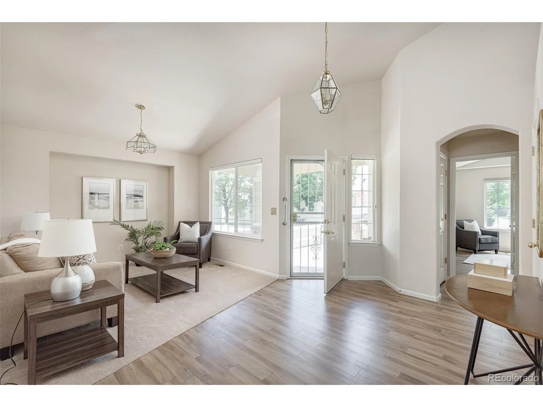Photo of 3969 Lee Cir